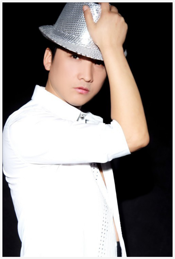 马睿菈·代表作《阳光路》