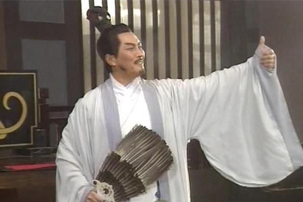 刘备请出了诸葛亮,却错过另一位高人,曹操诚心相邀但为时已晚