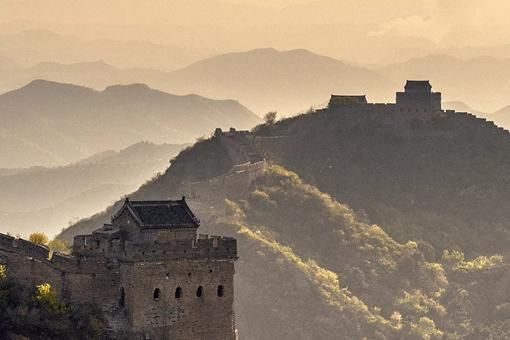 历史上秦始皇修长城一共花了多少钱?