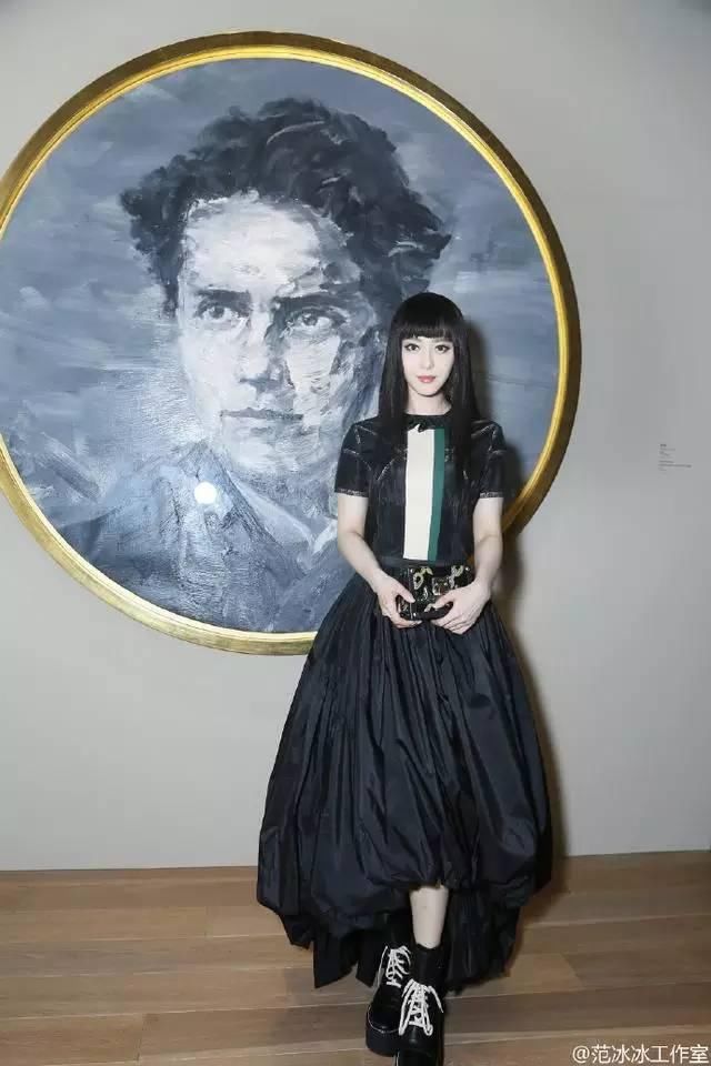 为什么范冰冰很胖,却看不出来,私服穿搭显瘦太