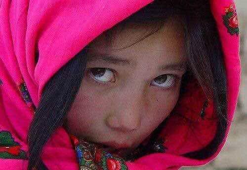 阿富汗哈扎拉人长得那么像中国人,是中国人后