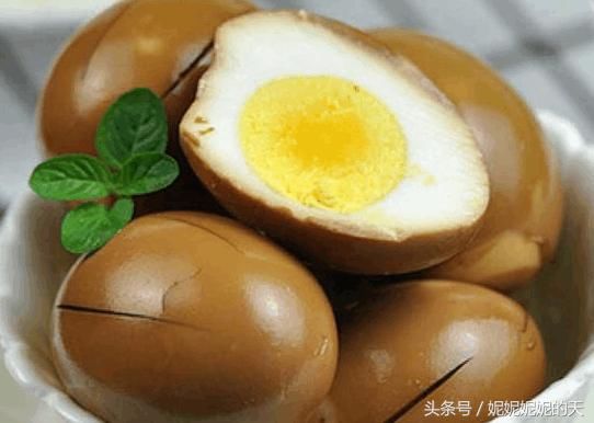 大妈街头卖乡巴佬卤蛋, 十几年的老方子, 做法简