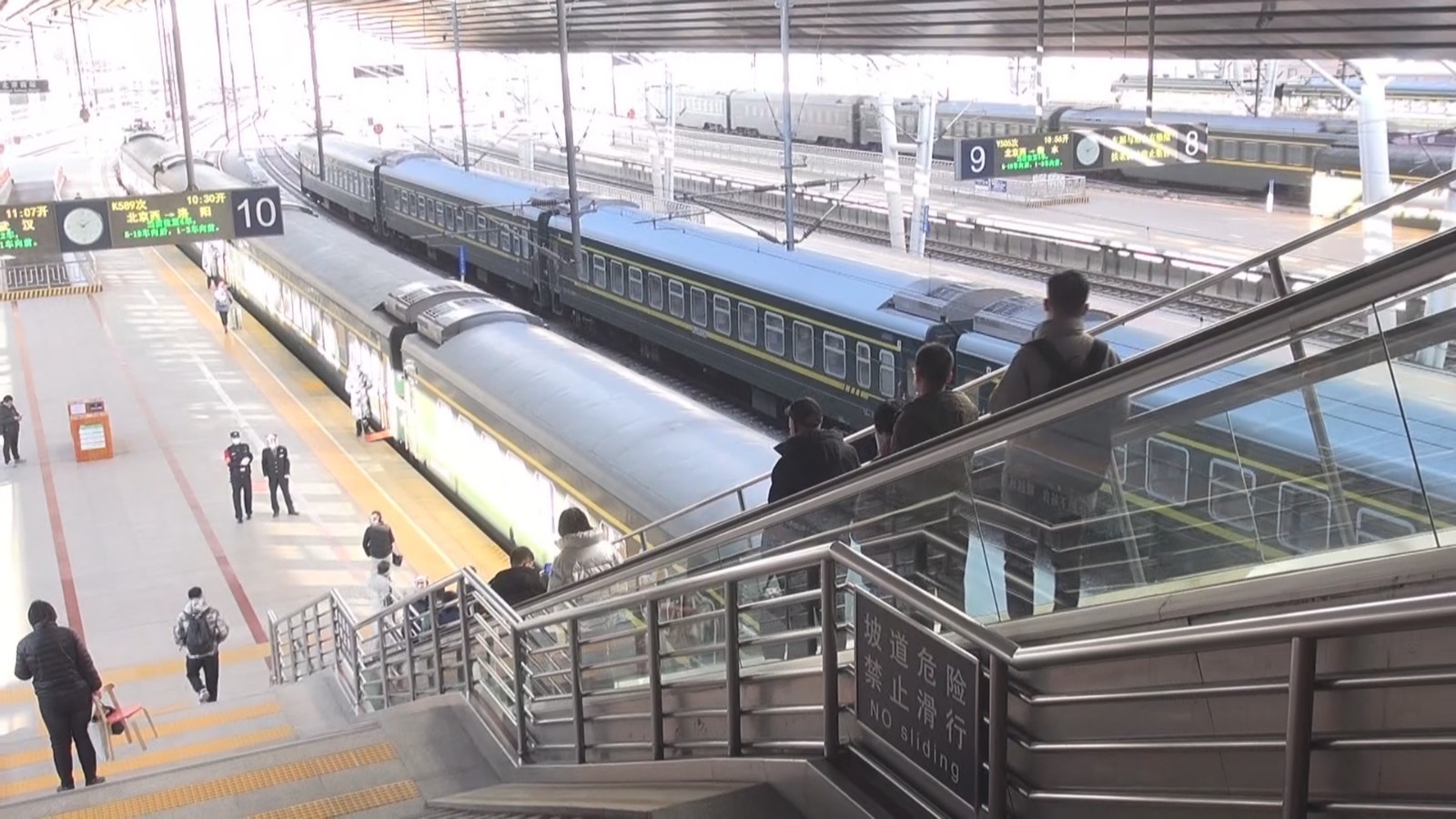 2022年春运今结束 北京未出现往年集中返程高峰 2022年春运今结束 北京未出现往年集中返程高峰