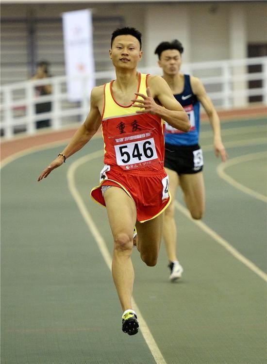 中国男子短跑又现神人 200米跑成绩超张培萌逼