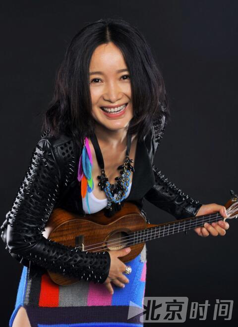 她曾五次登上春晚的舞台,为了爱情付出全部