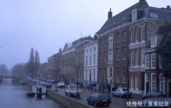 国人游客拿1000块到荷兰能干嘛?美女导游的话