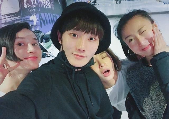 昔日与蔡徐坤同为团员,参加综艺节目无人问津