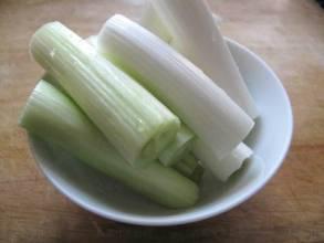 喷嚏不停鼻塞不止,流鼻涕眼睛痒,鼻炎的人要好