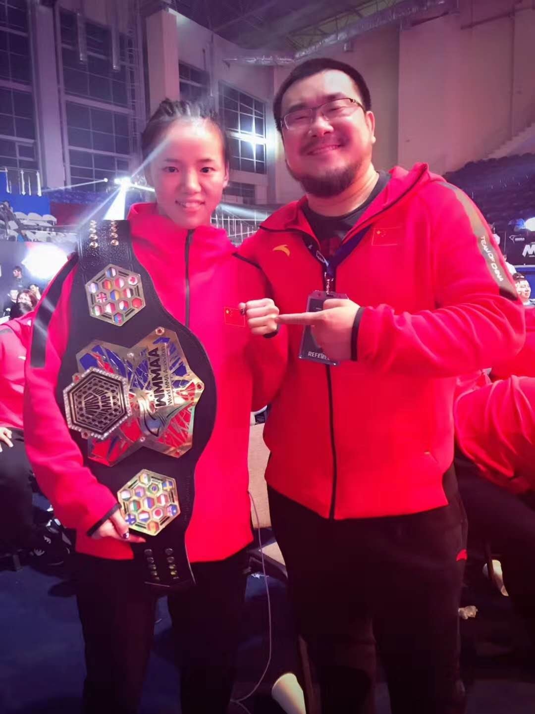 90后“格斗林妹妹”获MMA世界冠军：我就是奔着冠军去的