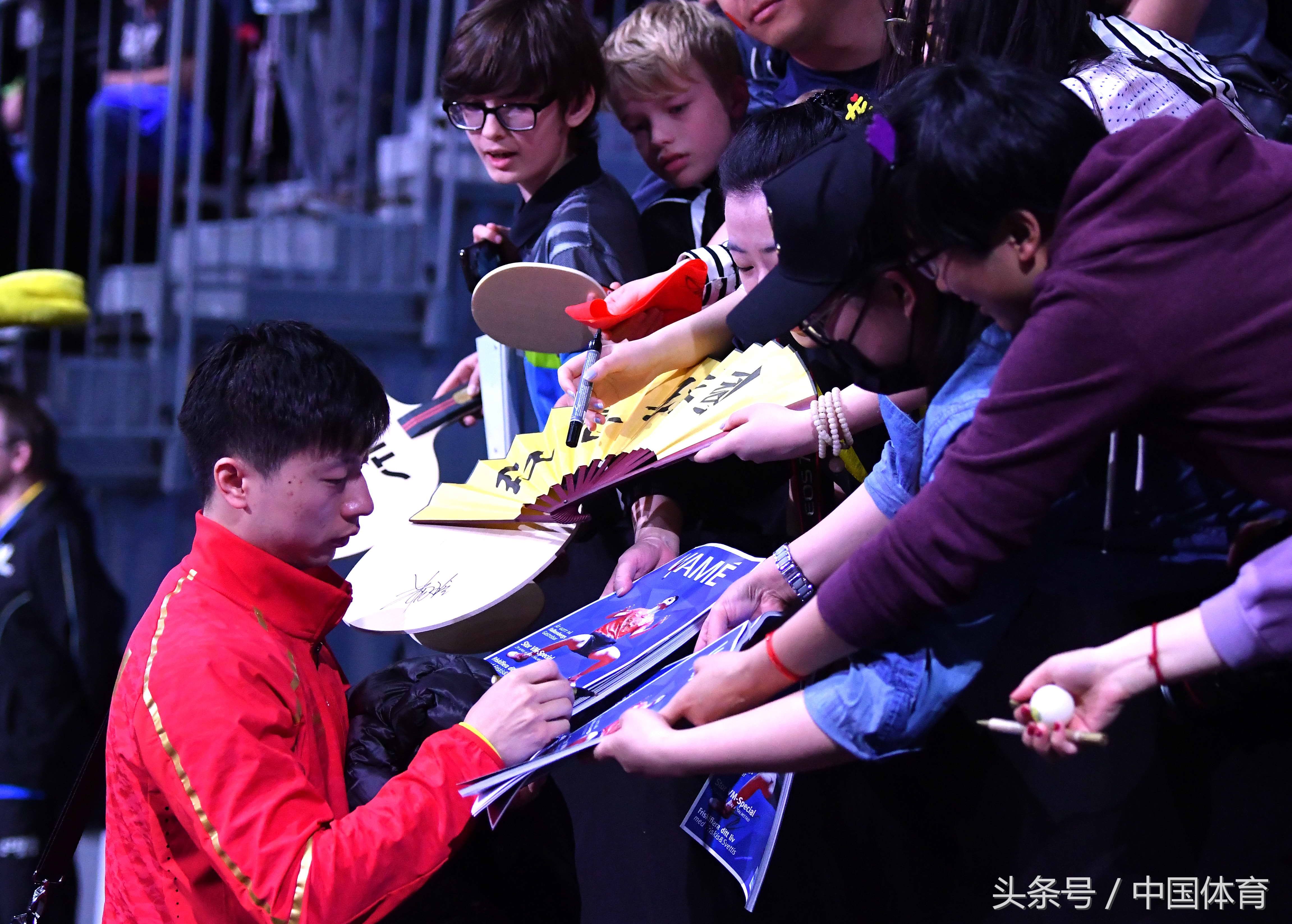 第54届世乒赛团体赛男团半决赛 中国队3比0战