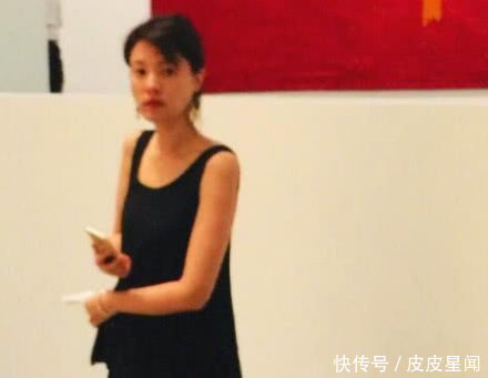 央视美女主播发文缅怀离世老公,曾被批是拜金
