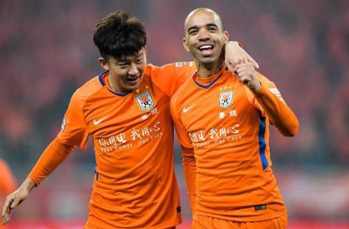 中超第3轮鲁能泰山客战华夏幸福双方首发出炉