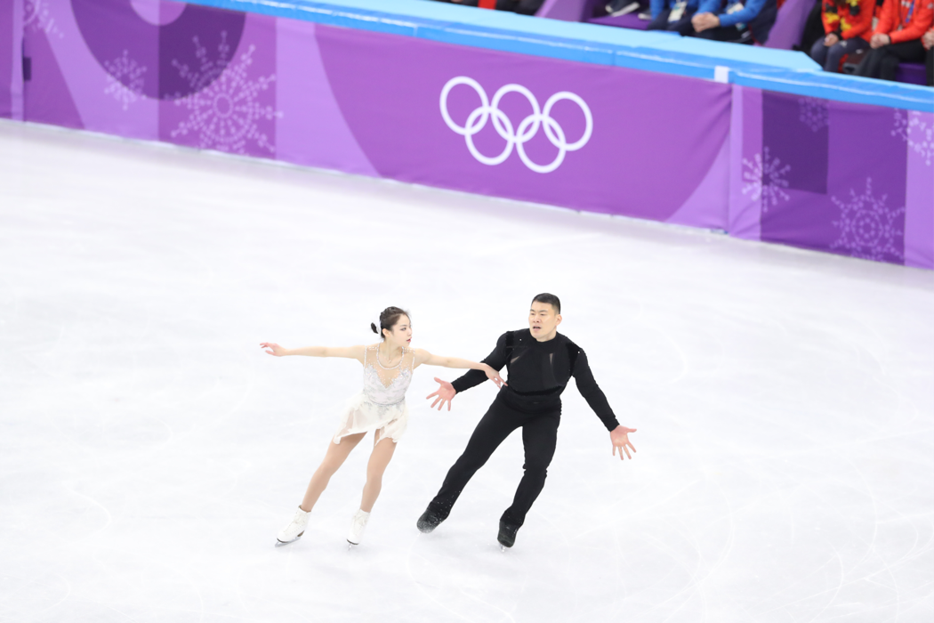 北京健儿冬奥首秀 于小雨/张昊亮相花滑团体赛 北京健儿冬奥首秀 于小雨/张昊亮相花滑团体赛