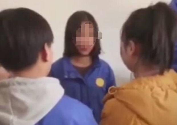 吉林永吉四中一女生遭同学带人轮流施暴 20秒