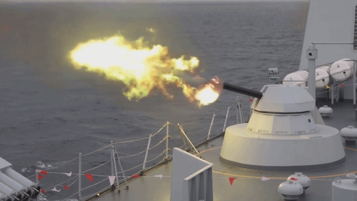 祁连山舰 五指山舰 编队实战演练 祁连山舰 五指山舰 编队实战演练