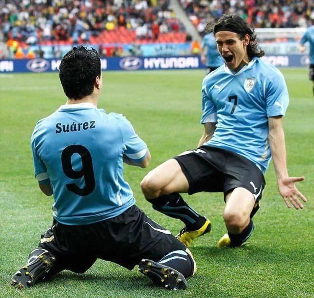 这支国家队只获得了2次世界杯冠军,凭什么球衣