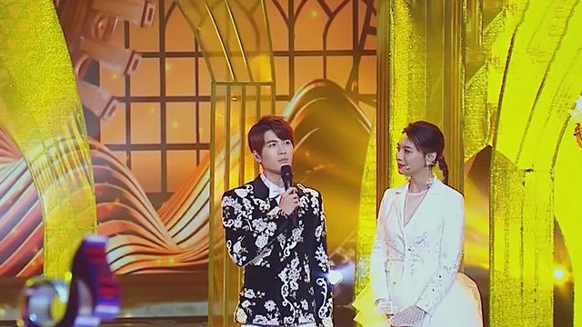 陈学冬百变焕新彩 跨界玩混搭 陈学冬百变焕新彩 跨界玩混搭