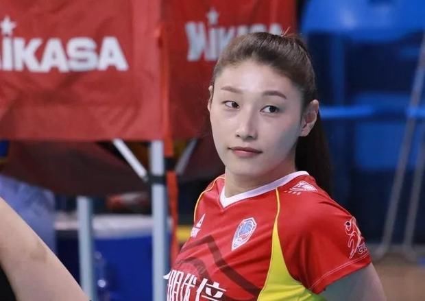 男排 主教练:沈琼(上海) 二传:詹国俊(上海),于垚辰(江苏) 接应