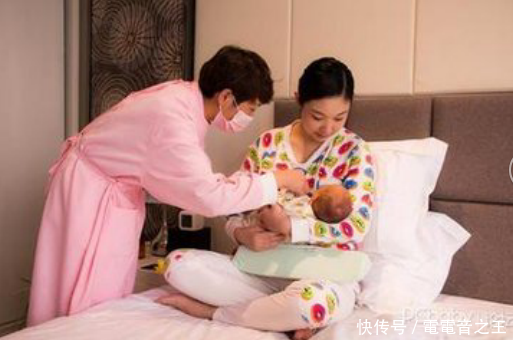 我生完孩子后,老公让我和保姆睡,夜晚路过他房