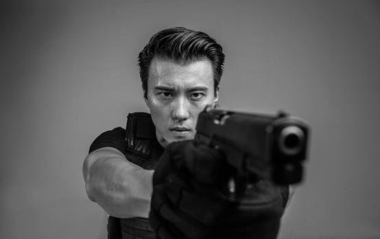 比战狼吴京更酷的"最帅特警"燃爆《警察特训营》