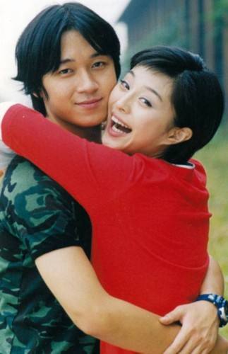 范冰冰刘诗诗杨幂迪丽热巴 女星的初吻都给了