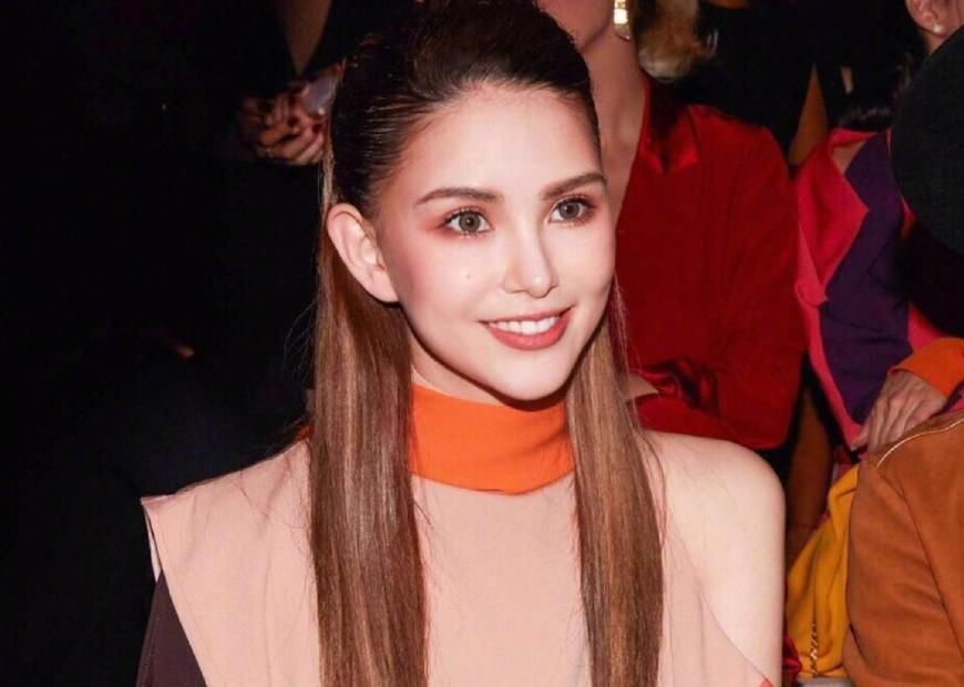 昆凌近照眼睛凹陷得很像泰国人,周杰伦这样回