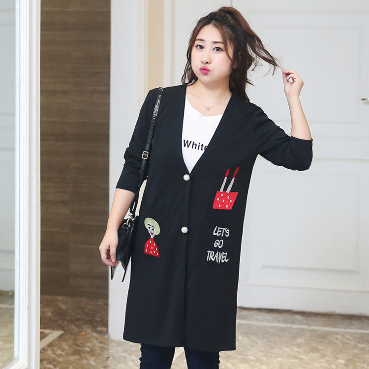 今年最流行的女风衣,时尚修身,在款式上简洁大