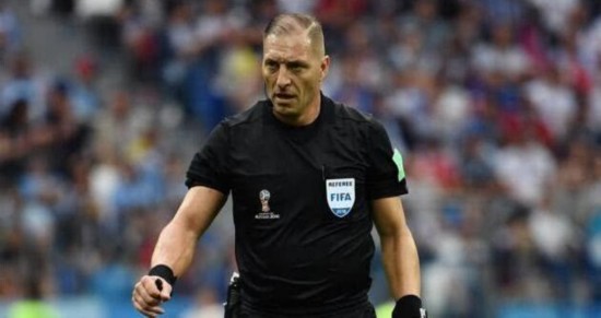 揭秘世界杯决赛裁判:国际赛场获好评 国内赛场
