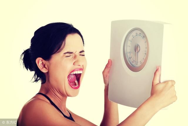 为什么早晚体重不一样?早晚体重相差多少斤属