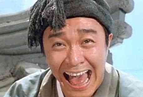 同样是江南四大才子出场,周星驰和黄晓明的差