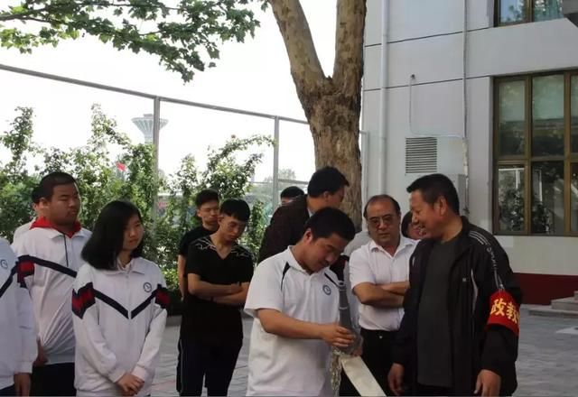 密云区职业学校与区消防中队联合开展消防培训