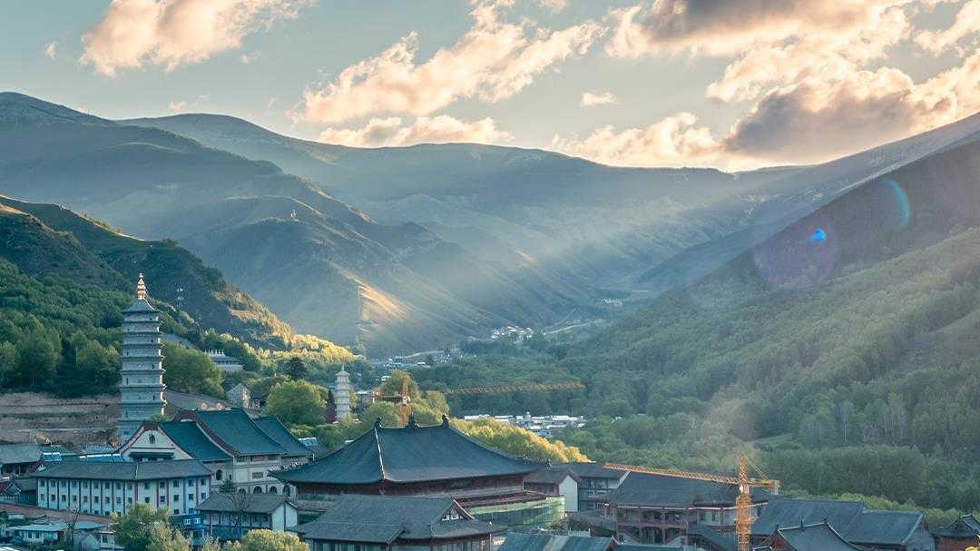 热热热!炎热夏日这些绝美避暑胜地,你最想去哪一处? 热热热!炎热夏日这些绝美避暑胜地,你最想去哪一处?