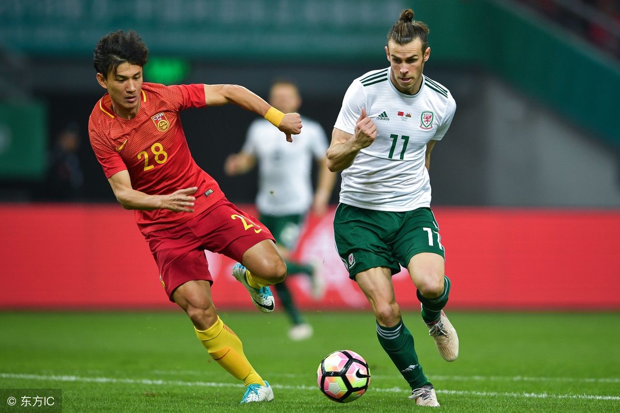 论梅西世界级停球射门VS国脚停球5米远,不!8