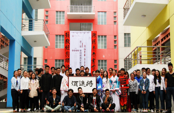 致2018年高考300多分本科落榜生:选择大学是