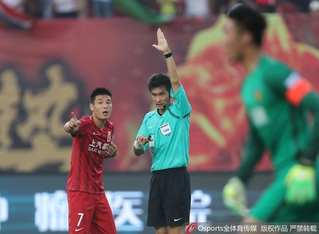 武磊微博疑暗讽判罚:比分不该这样 配图亮了