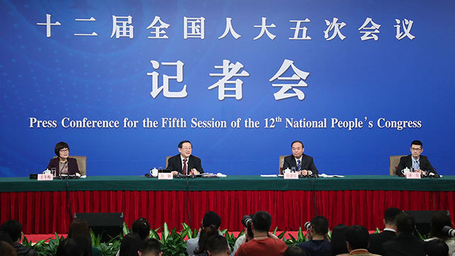 科技部部长万钢等答记者问