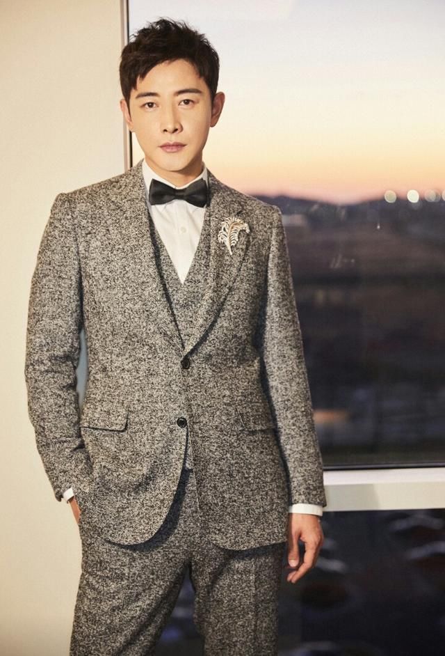 《幕后之王》开机男主角罗晋,女主角周冬雨辞