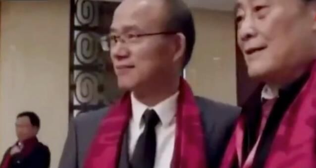 郭广昌让马云迎接省长 还调侃自己像新郎马云