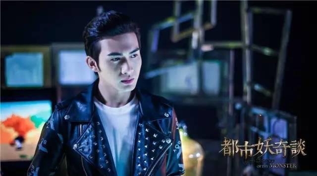 张彬彬还曾出演过《都市妖奇谈》中的"帅痞地狼"刘地