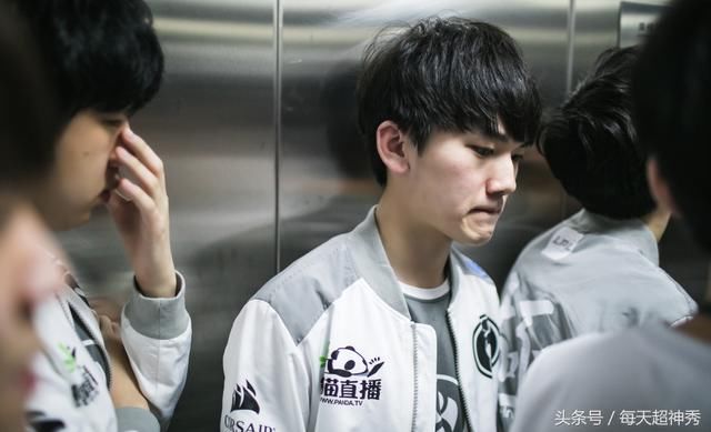 LPL季军赛马哥和Jackeylove表情一致,网友:今