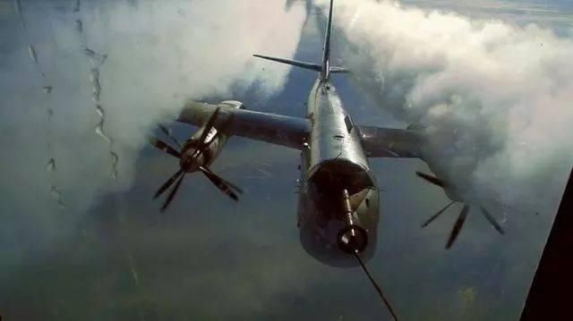 战机最长能在空中待多长时间 美国相当有心得