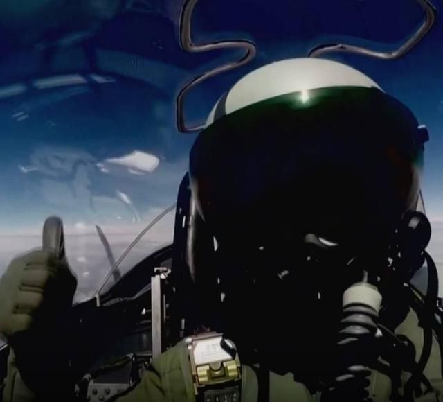 外国专家:歼20战机难以量产,中国空军用这一行