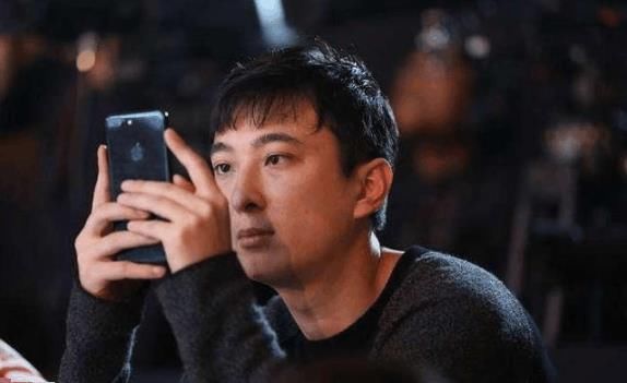 王思聪破产和新女友吃廉价麻辣烫,网友:你爹