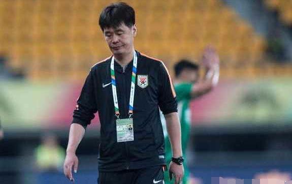 世界足球俱乐部教练排名:吴金贵陈金刚上榜,李