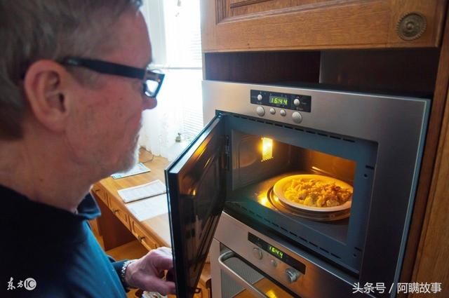 请立即停止使用微波炉