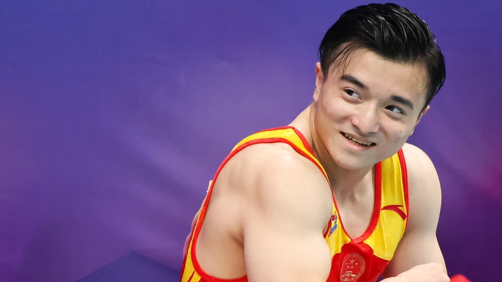 中国队赛季首冠！刘洋夺得体操世界杯多哈站男子吊环冠军