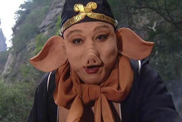 73岁猪八戒马德华和高老庄媳妇再聚首,网友:媳