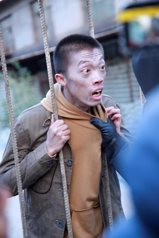 《狂暴隔离区》口碑爆表打造网络科幻电影高逼