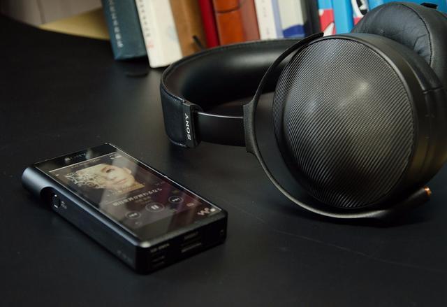 好马配好鞍,奶罩配黑砖,索尼耳机MDR-Z1R测评