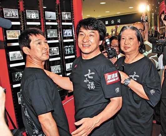 成龙、洪金宝、元彪对比,网友:大师和高手的区